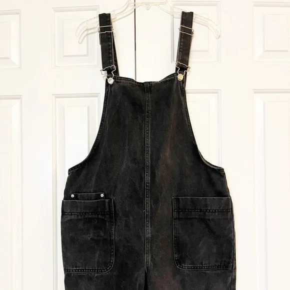 Zara Charcoal Black Denim Overalls w/ adjustable straps and pockets. Size Large - Picture 3 of 14